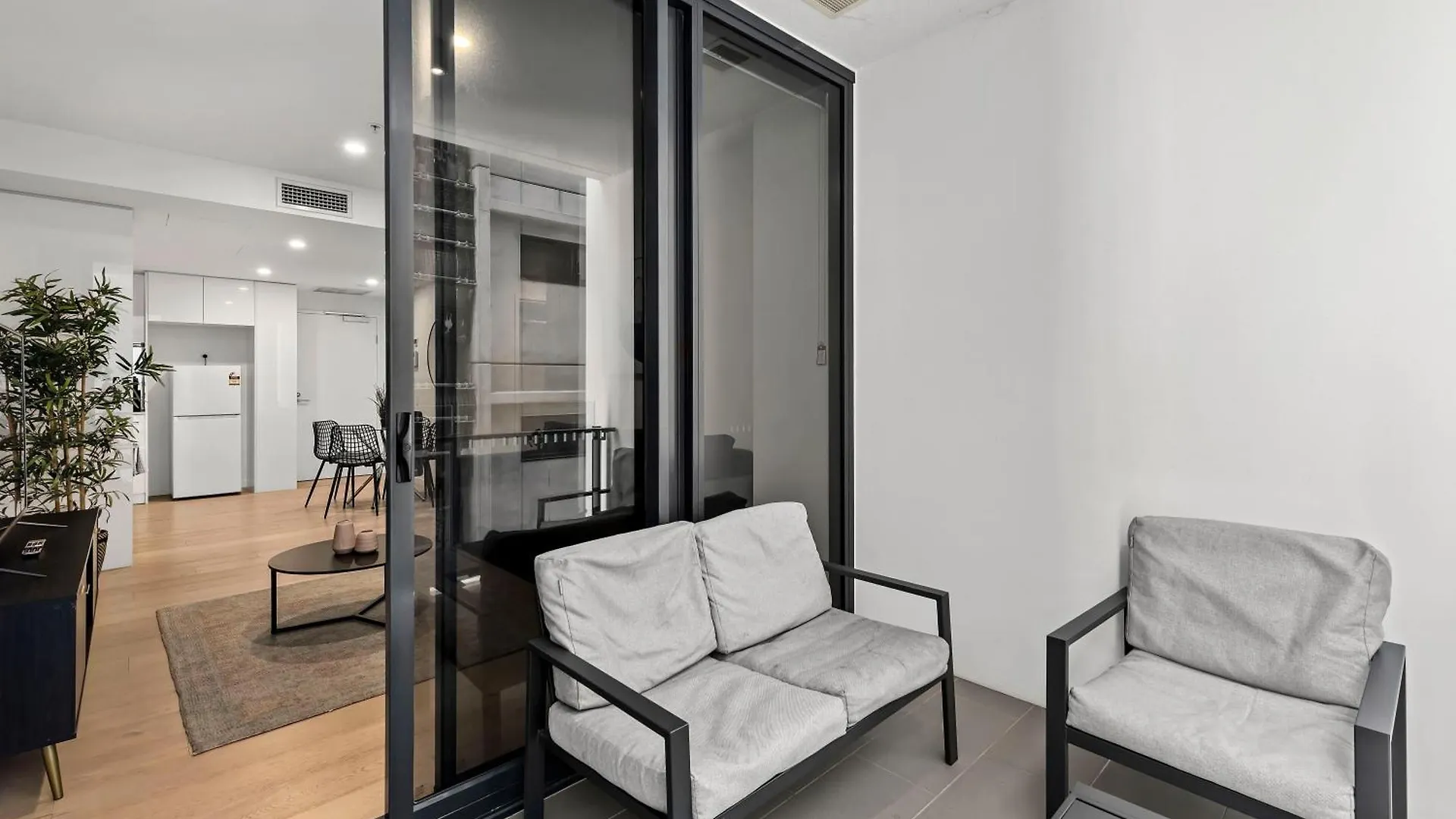 Stylish Apt With King Bed, Gym, Pool Brisbane