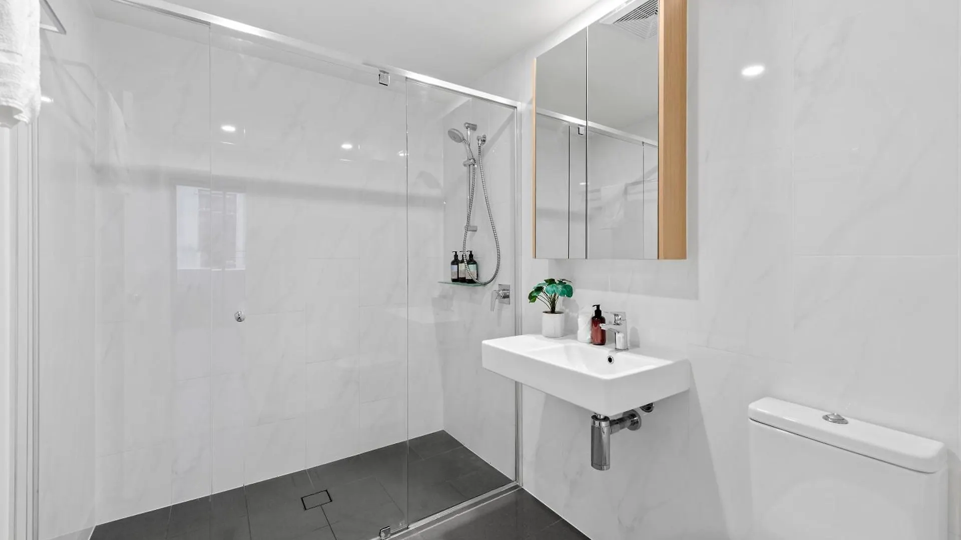Stylish Apt With King Bed, Gym, Pool Brisbane Apartamento